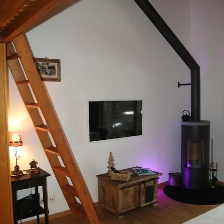 Rodasia アパート *