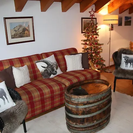 Rodasia アパート *